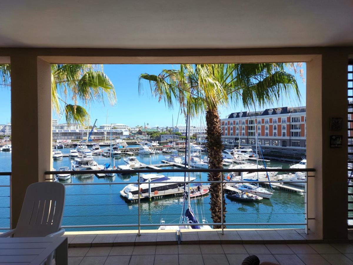 African Elite Waterfront Apartamento