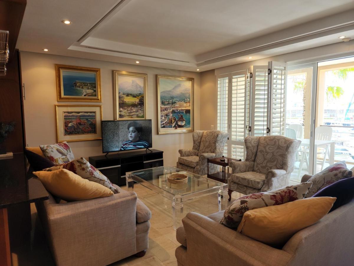 Apartamento African Elite Waterfront